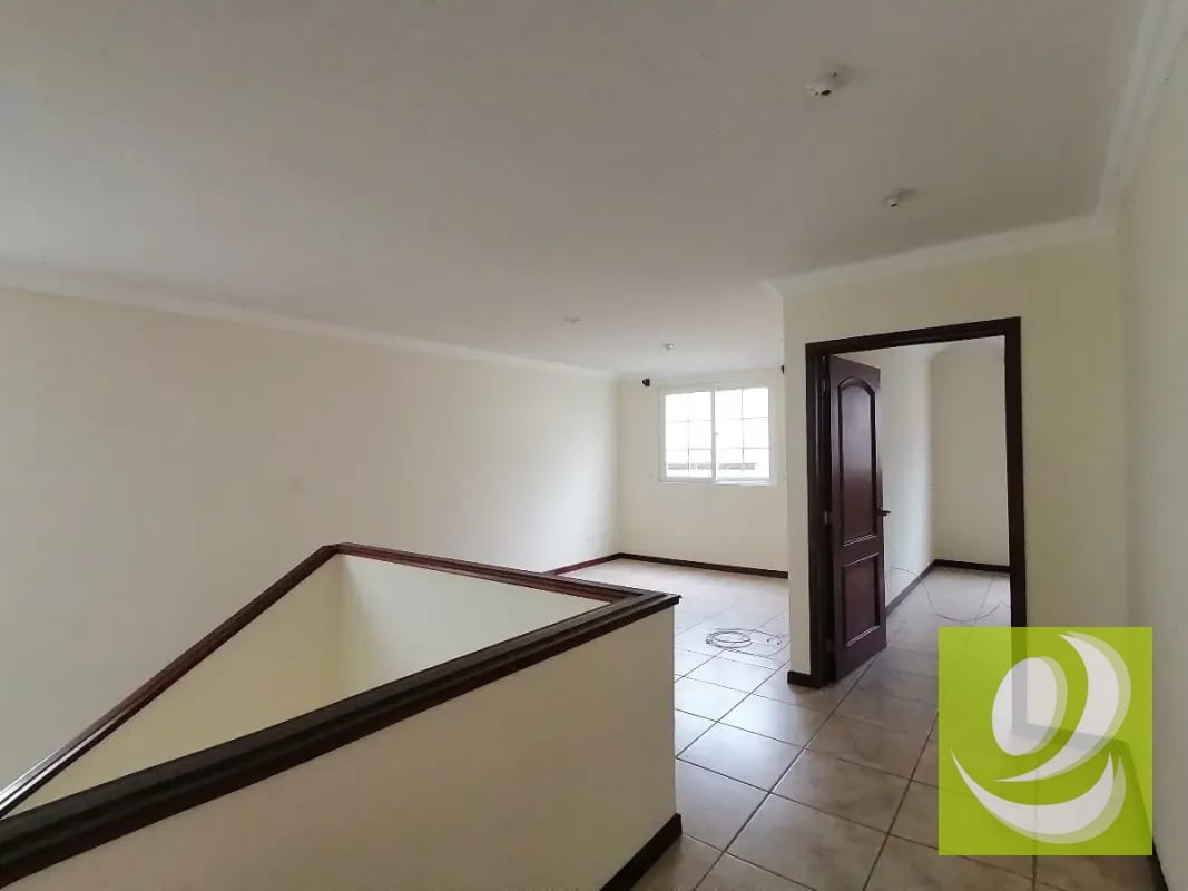 Casa en venta ENTREVERDES — Casa en Venta en Carretera a El Salvador, Guatemala, Ciudad — foto 5 de 12