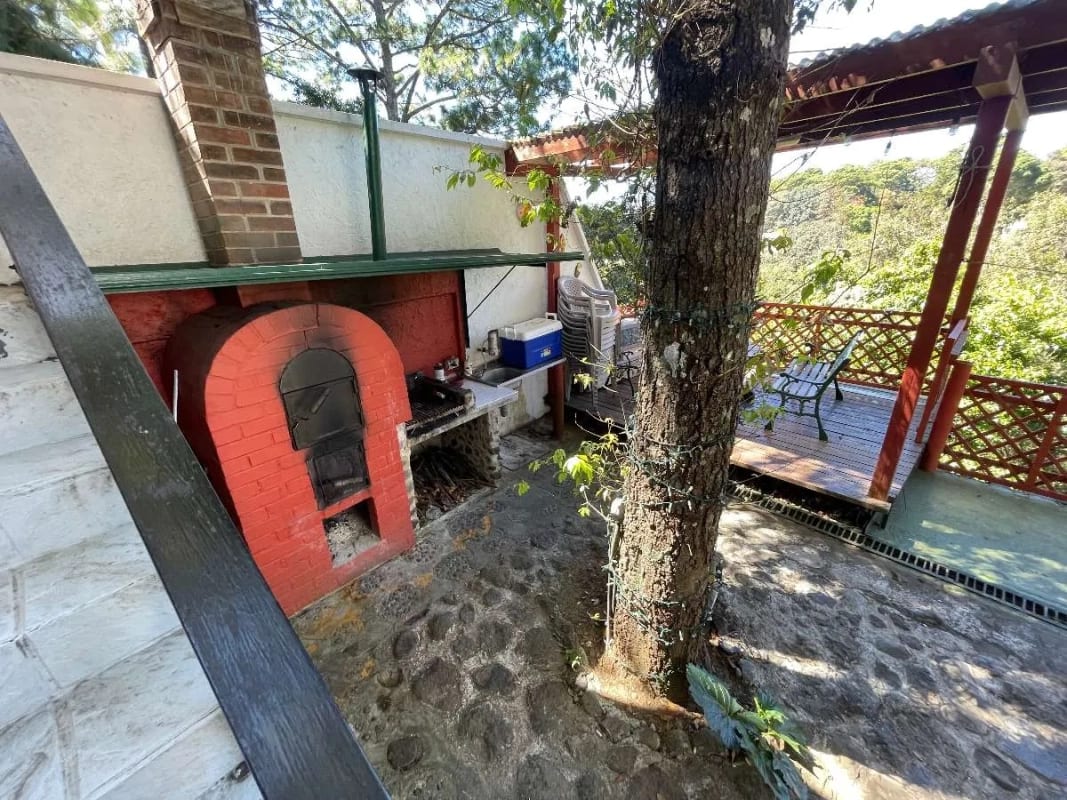 VENDO CASA EN SAN LUCAS. KM 26.5 CARRETERA ITERAMERICANA. RESIDENCIAL ANDALUCIA. 4 DORMITORIOS — Casa en Venta en San Lucas Sacatepéquez, Sacatepéquez — foto 11 de 17