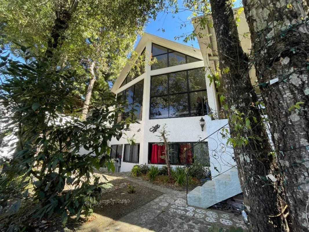 VENDO CASA EN SAN LUCAS. KM 26.5 CARRETERA ITERAMERICANA. RESIDENCIAL ANDALUCIA. 4 DORMITORIOS — Casa en Venta en San Lucas Sacatepéquez, Sacatepéquez — foto 9 de 17