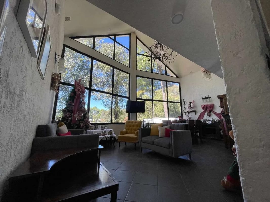 VENDO CASA EN SAN LUCAS. KM 26.5 CARRETERA ITERAMERICANA. RESIDENCIAL ANDALUCIA. 4 DORMITORIOS — Casa en Venta en San Lucas Sacatepéquez, Sacatepéquez — foto 6 de 17