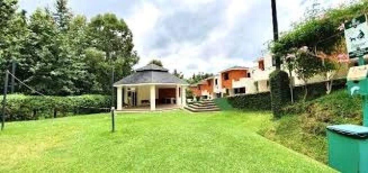CASA EN VENTA  CONDOMINIO BOSQUE ESCONDIDO ENTRADA A FRAIJANRES — Casa en Venta en Carretera a El Salvador, Guatemala, Ciudad — foto 9 de 11