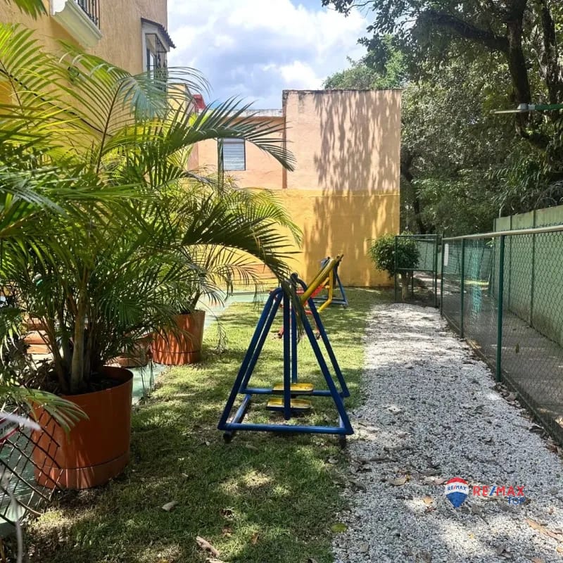 CASA EN COND. SANTA BARBARA, SAN CRISTÓBAL — Casa en Venta en Zona 8 Mixco, Guatemala, Ciudad — foto 2 de 10