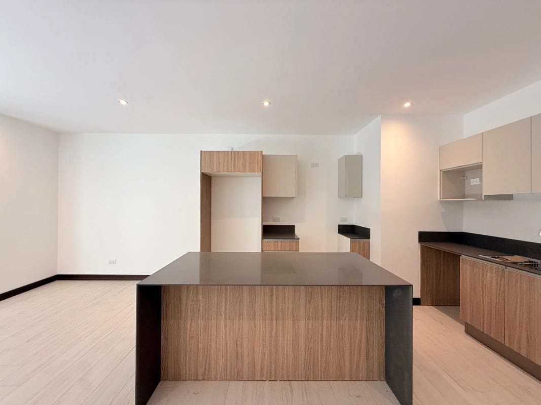 LINDO APARTAMENTO EN VENTA SPAZIO ZONA 16 — Apartamento en Venta en Zona 16, Guatemala, Ciudad — foto 8 de 8