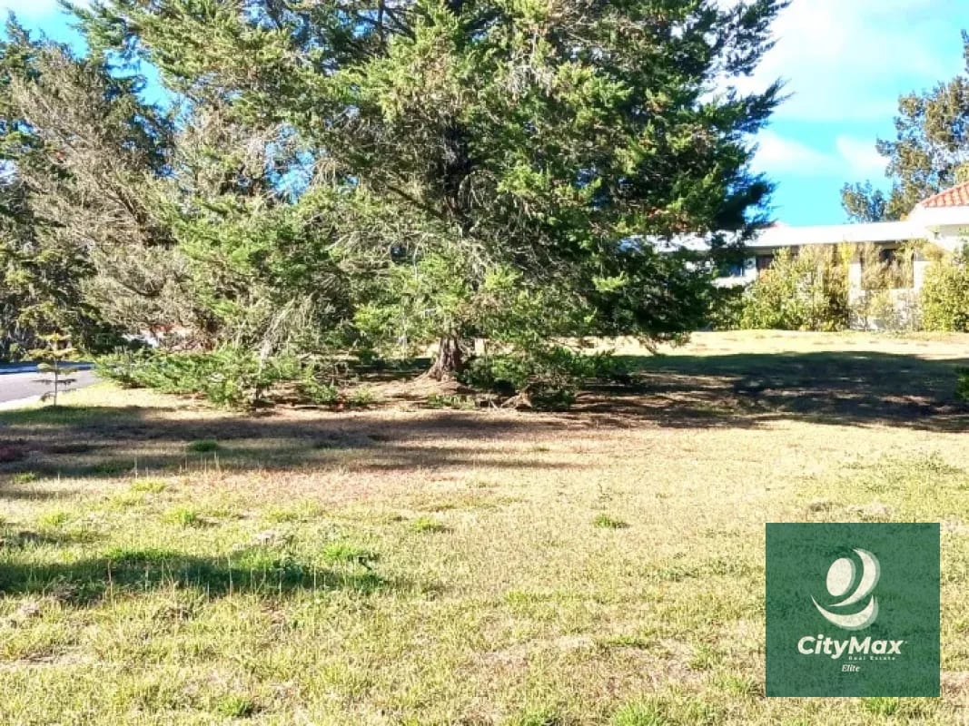 TERRENO EN VENTA - HACIENDA NUEVA COUNTRY CLUB — Terreno en Venta en Hacienda Nueva, San José Pinula, Guatemala, Ciudad — foto 1 de 4