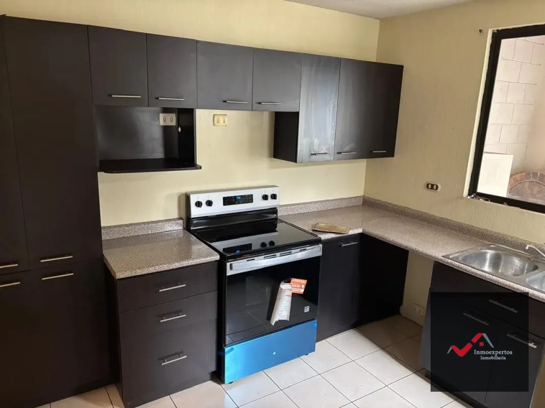 CASA EN VENTA CARRETERA A EL SALVADOR KM. 19.8 SAN AGUSTIN LAS MANZANILLAS, — Casa en Alquiler en Las Manzanillas, Carretera a El Salvador, Guatemala, Ciudad — foto 5 de 15