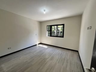 Casa en Venta  Hacienda Real Zona 16 - 4 Habitaciones — Casa en Venta en Hacienda Real, Zona 16, Guatemala, Ciudad — miniatura 10 de 11