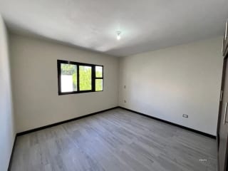 Casa en Venta  Hacienda Real Zona 16 - 4 Habitaciones — Casa en Venta en Hacienda Real, Zona 16, Guatemala, Ciudad — miniatura 9 de 11