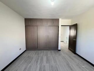 Casa en Venta  Hacienda Real Zona 16 - 4 Habitaciones — Casa en Venta en Hacienda Real, Zona 16, Guatemala, Ciudad — miniatura 8 de 11