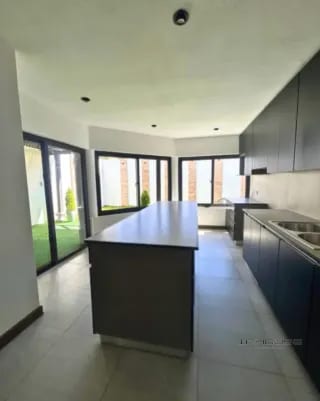 CASA EN VENTA EN SAN JOSE PINULA KM 19.2 CON APARTAMENTO INDEPENDIENTE — Casa en Venta en San José Pinula, Guatemala, Ciudad — miniatura 11 de 12