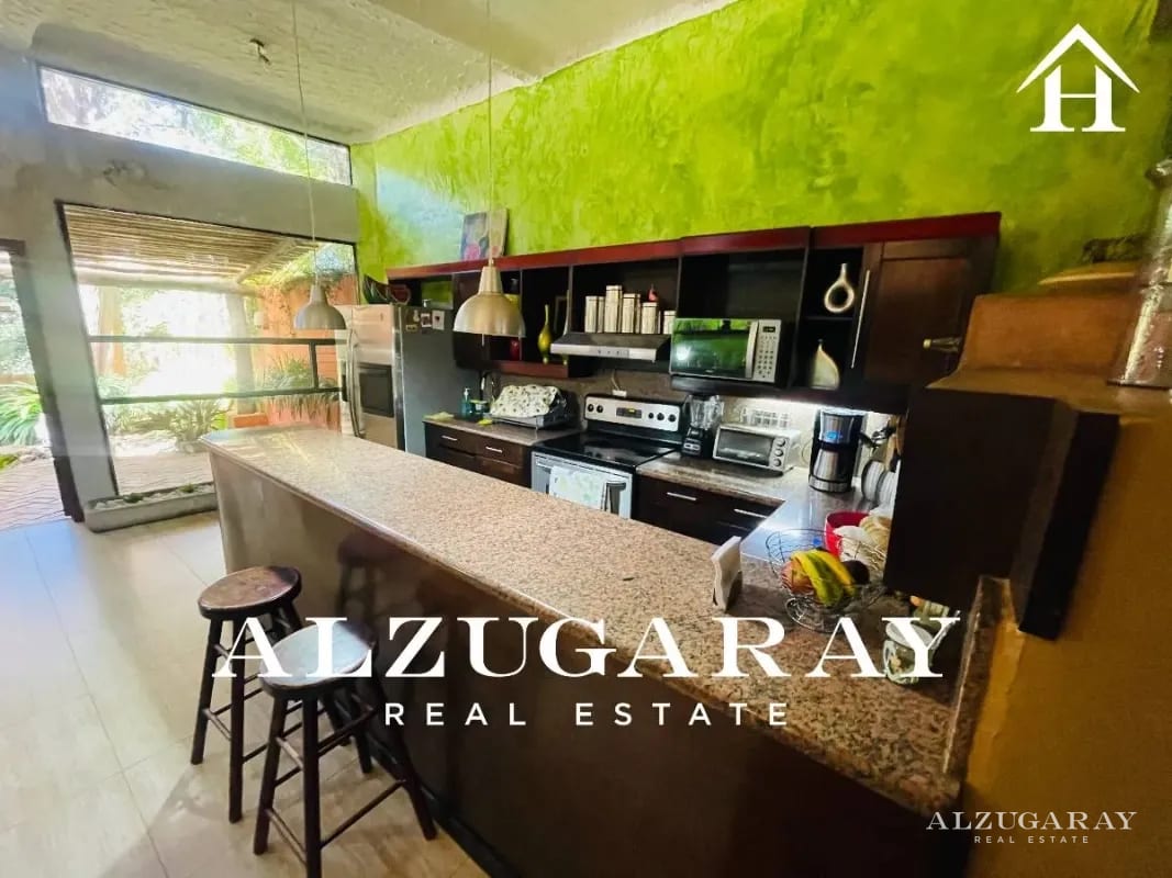 CASA C/PÉRGOLA Y JARDÍN 4 HAB/ UBICADA EN MUXBAL — Casa en Venta en Muxbal, Guatemala, Ciudad — foto 7 de 13