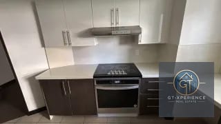 Lindo apartamento en edificio Attica, Zona 14 — Apartamento en Alquiler en Attica, Zona 14, Guatemala, Ciudad — miniatura 12 de 14