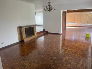 Hermosa y Amplia Casa en Venta Santa Catarina Pinula — Casa en Venta en Santa Catarina Pinula, Guatemala, Ciudad — miniatura 10 de 12