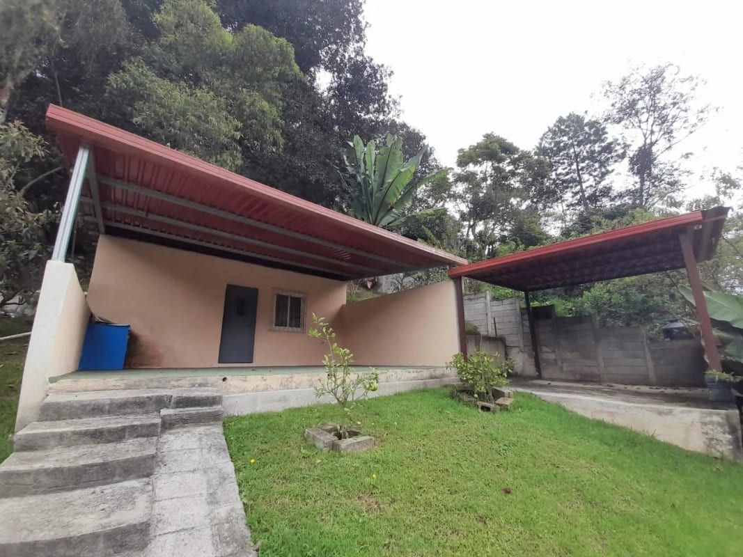 VENDO HERMOSA GRANJA EN EL MANZANILLO, SACATEPÉQUEZ — Casa en Venta en San Lucas Sacatepéquez, Sacatepéquez — foto 6 de 17