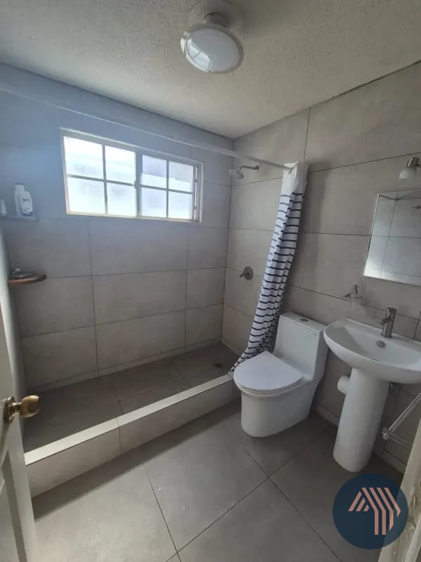 ALQUILER DE CÉNTRICO TOWNHOUSE - MONTE AZUL, ZONA 13 — Casa en Alquiler en Monte Azul, Zona 13, Guatemala, Ciudad — foto 13 de 16