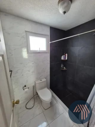 ALQUILER DE CÉNTRICO TOWNHOUSE  - MONTE AZUL, ZONA 13 — Casa en Alquiler en Monte Azul, Zona 13, Guatemala, Ciudad — miniatura 2 de 16