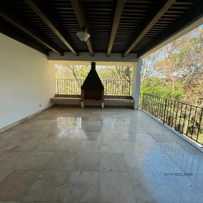 CASA EN VENTA EN ZONA 16 ENCINOS DE CAYALA, CON APARTAMENTO INDEPENDIENTE — Casa en Venta en Encinos de Cayala, Zona 16, Guatemala, Ciudad — foto 3 de 10