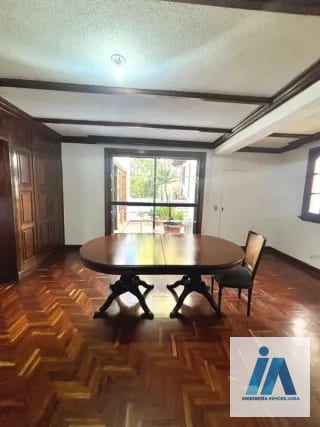 CASA EN VENTA - 📍Residenciales Mallorca, zona 14 _Una residencia única con acabados de caoba y amplio jardín_ — Casa en Venta en Zona 14, Guatemala, Ciudad — miniatura 14 de 16