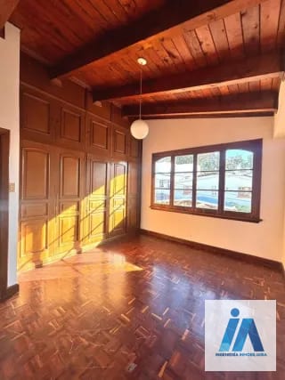 CASA EN VENTA - 📍Residenciales Mallorca, zona 14 _Una residencia única con acabados de caoba y amplio jardín_ — Casa en Venta en Zona 14, Guatemala, Ciudad — miniatura 7 de 16