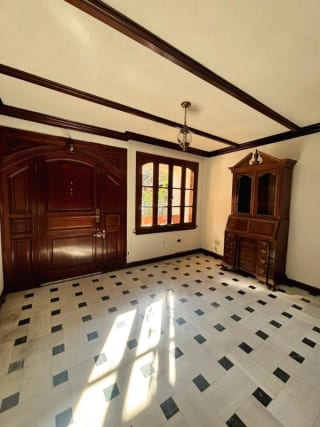 CASA EN VENTA - AMPLIO JARDÍN -  MALLORCA LA VILLA ZONA 14 — Casa en Venta en Zona 14, Guatemala, Ciudad — miniatura 11 de 16