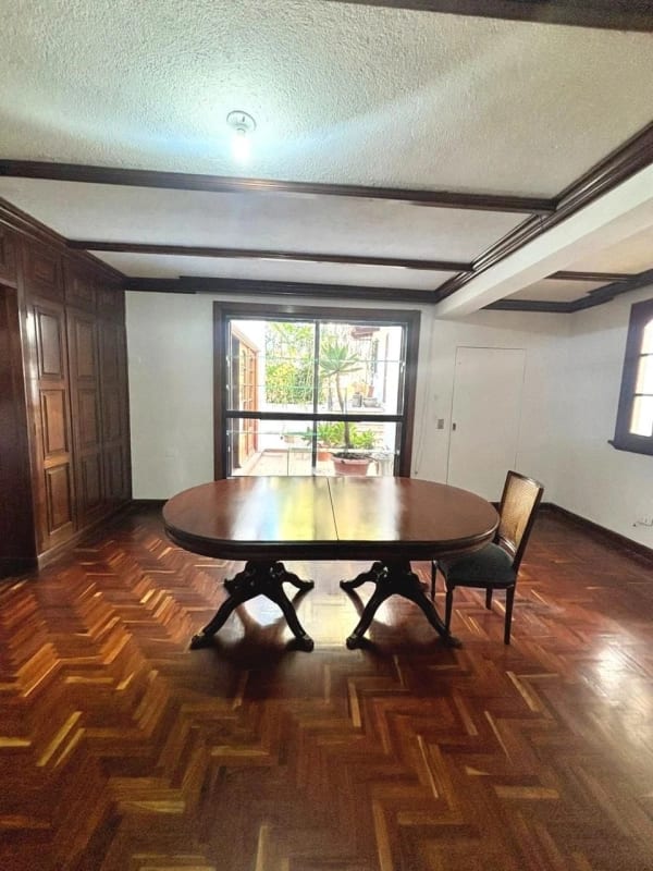 CASA EN VENTA - AMPLIO JARDÍN -  MALLORCA LA VILLA ZONA 14 — Casa en Venta en Zona 14, Guatemala, Ciudad — foto 7 de 16