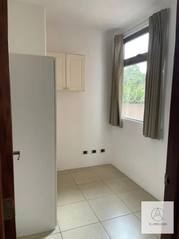 Apartamento en renta en Oakland, zona 10 — Apartamento en Alquiler en Zona 10, Guatemala, Ciudad — foto 11 de 16