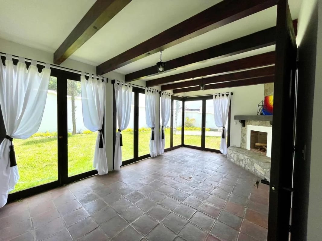 VENDO PRECIOSA CASA EN ANTIGUA GUATEMALA PARA RESIDENCIA, AIRBNB O BED&BREAKFAST — Casa en Venta en San Miguel Dueñas, Sacatepéquez — foto 16 de 17