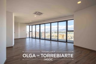 Apartamento en Parque 14, Zona 14 — Apartamento en Alquiler en Parque 14, Zona 14, Guatemala, Ciudad — miniatura 1 de 11