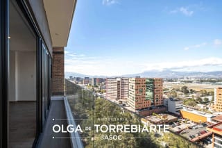 Apartamento en Parque 14, Zona 14 — Apartamento en Alquiler en Parque 14, Zona 14, Guatemala, Ciudad — miniatura 2 de 11