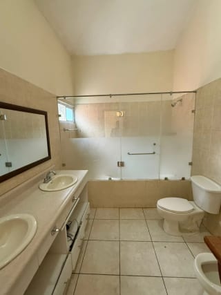 Casa Prados De Muxbal ALQUILER — Casa en Alquiler en Muxbal, Guatemala, Ciudad — miniatura 13 de 14
