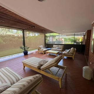 Apartamento con Jardín - Zona 14 — Apartamento en Alquiler en Plenum 14, Zona 14, Guatemala, Ciudad — miniatura 4 de 12