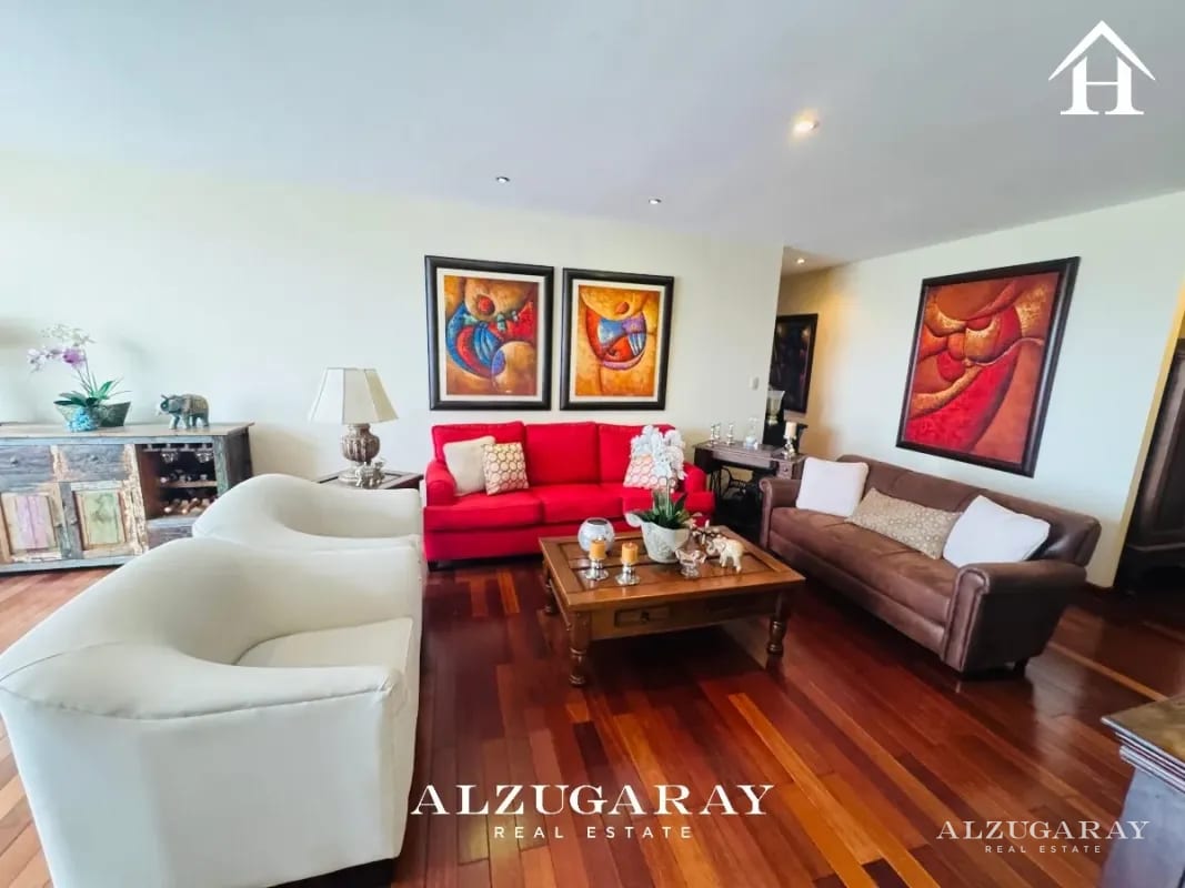 APTO. AMPLIO C/ VISTA -3 HAB. / EDIFICIO Z. 14 — Apartamento en Venta en Zona 14, Guatemala, Ciudad — foto 1 de 12