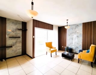 Vendo casa 4 habitaciones + cuarto de servicio en zona 16 — Casa en Venta en Hacienda Real, Zona 16, Guatemala, Ciudad — miniatura 6 de 11