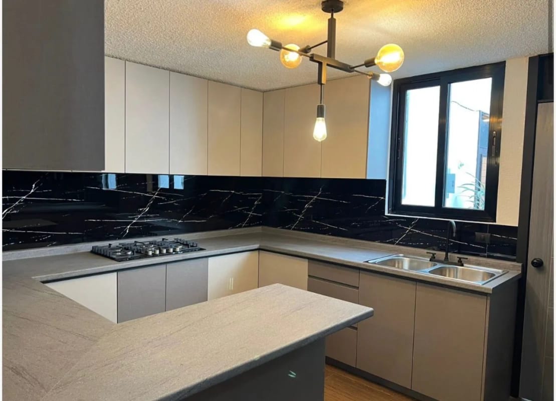 Casa en venta z10 +1 — Casa en Venta en Zona 10, Guatemala, Ciudad — foto 7 de 11