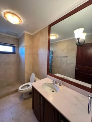 Apartamento amplio en renta – TADEUS, Zona 14, $2400 — Apartamento en Alquiler en Tadeus, Zona 14, Guatemala, Ciudad — miniatura 11 de 14