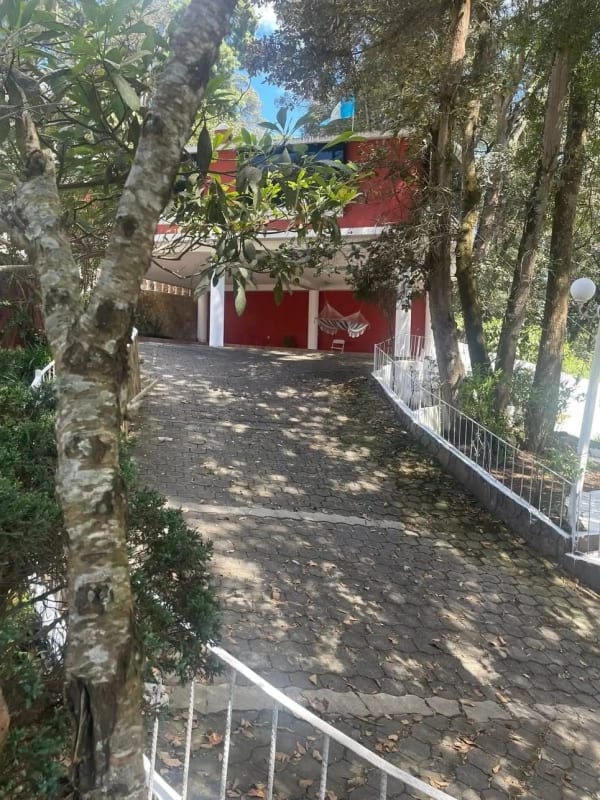 Hermosa casa dentro de garita — Casa en Venta en San Lucas Sacatepéquez, Sacatepéquez — foto 4 de 6