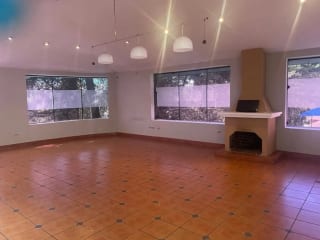 Hermosa casa dentro de garita — Casa en Venta en San Lucas Sacatepéquez, Sacatepéquez — miniatura 3 de 6