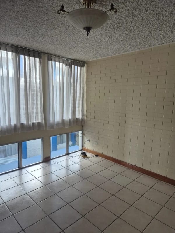 Apartamento en Casa Sta Mònica zona 10 — Apartamento en Alquiler en Zona 10, Guatemala, Ciudad — foto 12 de 14