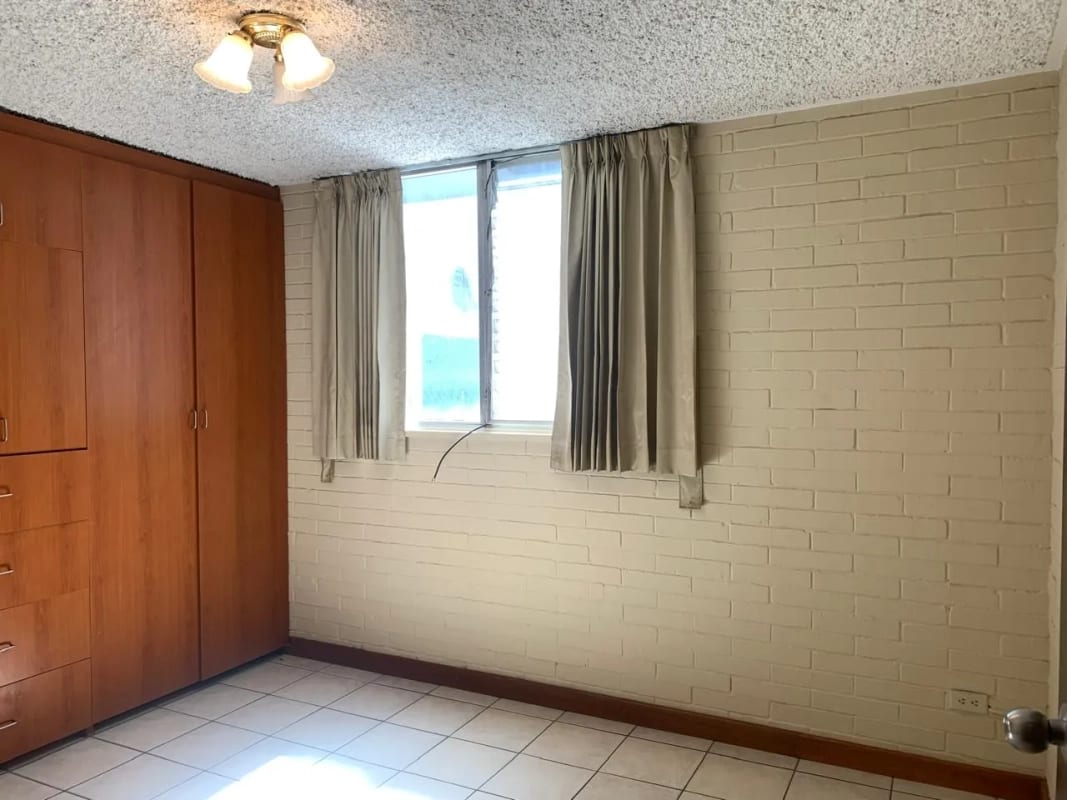 Apartamento en Casa Sta Mònica zona 10 — Apartamento en Alquiler en Zona 10, Guatemala, Ciudad — foto 5 de 14