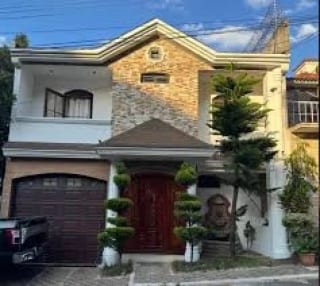CASA EN VENTA CON ACABADOS EN MADERA Y VISTA ESECTÁCULAR RESIDENCIAL LOMAS DEL BOSQUE MIXCO — Casa en Venta en Zona 11 Mixco, Guatemala, Ciudad — miniatura 1 de 7