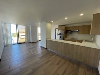 APARTAMENTO RENTA ZONA 15 VH1, 94 MTS2, 3 DORMITORIOS, 3 PARQUEOS  $1,350 — Apartamento en Alquiler en Vista Hermosa I, Zona 15, Guatemala, Ciudad — miniatura 1 de 6