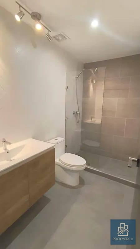 Apartamento con jardín en venta, Edificio Iridia, Zona 13 — Apartamento en Venta en Zona 13, Guatemala, Ciudad — foto 2 de 13