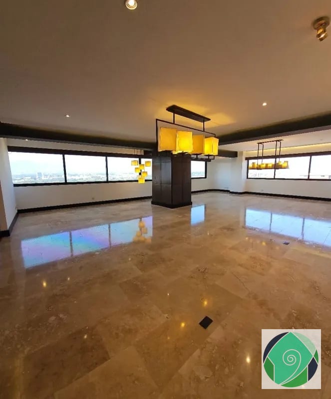 Venta Penthouse de 3 niveles en zona 14 — Apartamento en Venta en Zona 14, Guatemala, Ciudad — foto 1 de 14