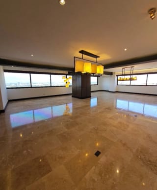 Venta Penthouse de 3 niveles en zona 14 — Apartamento en Venta en Zona 14, Guatemala, Ciudad — miniatura 1 de 14