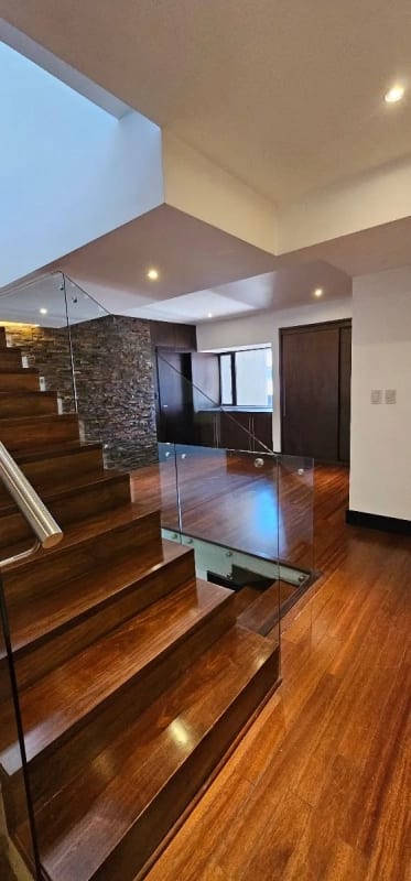 Venta Penthouse de 3 niveles en zona 14 — Apartamento en Venta en Zona 14, Guatemala, Ciudad — foto 11 de 14