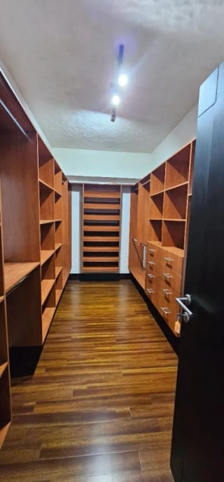 Venta Penthouse de 3 niveles en zona 14 — Apartamento en Venta en Zona 14, Guatemala, Ciudad — miniatura 8 de 14