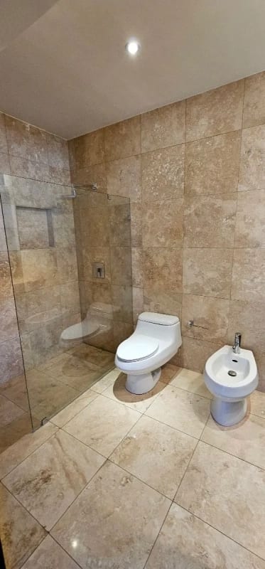Venta Penthouse de 3 niveles en zona 14 — Apartamento en Venta en Zona 14, Guatemala, Ciudad — foto 5 de 14