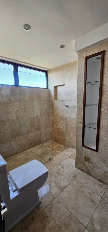 Venta Penthouse de 3 niveles en zona 14 — Apartamento en Venta en Zona 14, Guatemala, Ciudad — foto 3 de 14