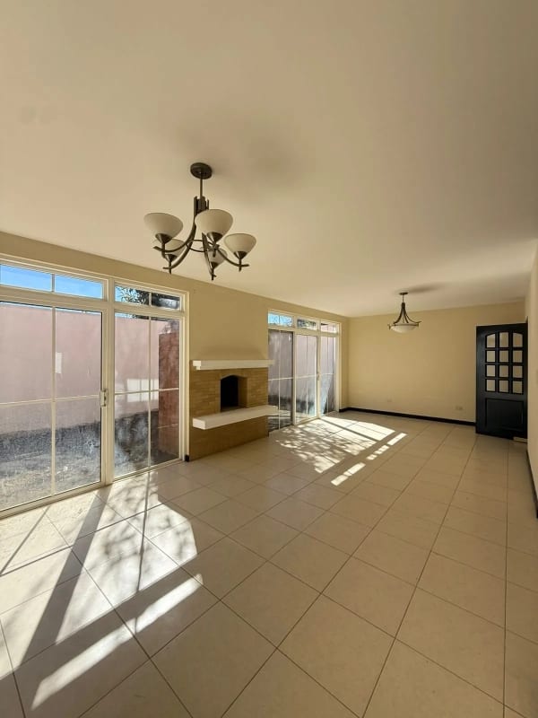 Vendo linda casa en Carretera a El Salvador Kms. 19.5 — Casa en Venta en Carretera a El Salvador, Guatemala, Ciudad — foto 14 de 15