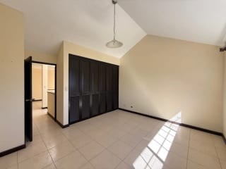 Vendo linda casa en Carretera a El Salvador Kms. 19.5 — Casa en Venta en Carretera a El Salvador, Guatemala, Ciudad — miniatura 9 de 15