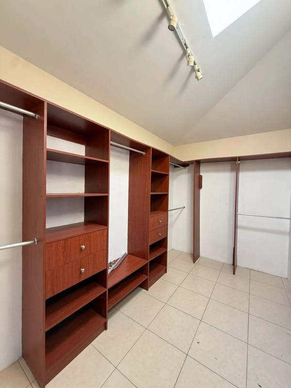 Vendo linda casa en Carretera a El Salvador Kms. 19.5 — Casa en Venta en Carretera a El Salvador, Guatemala, Ciudad — foto 4 de 15